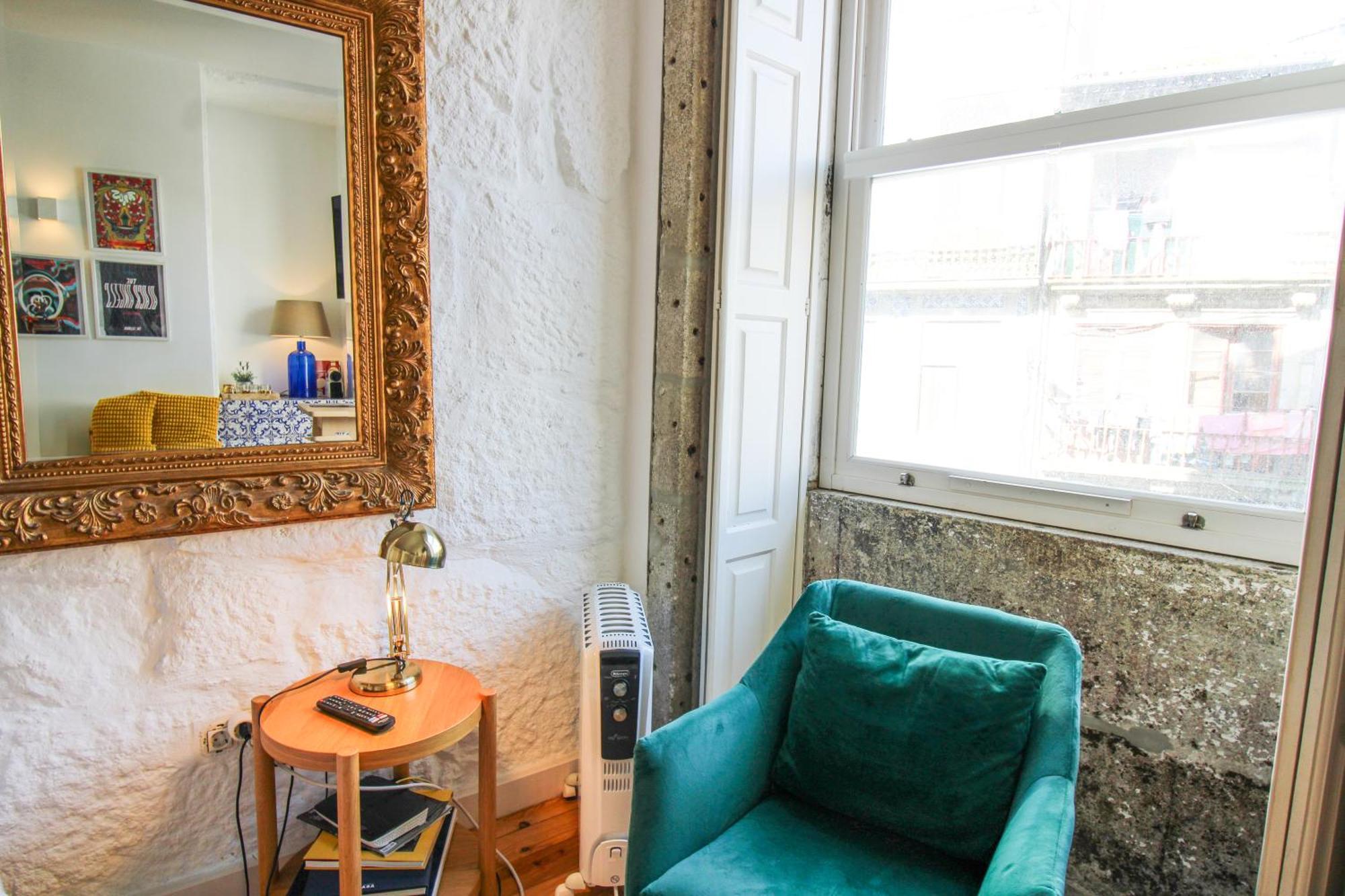 Historic Oldtown Getaway Apartment Porto Exterior photo
